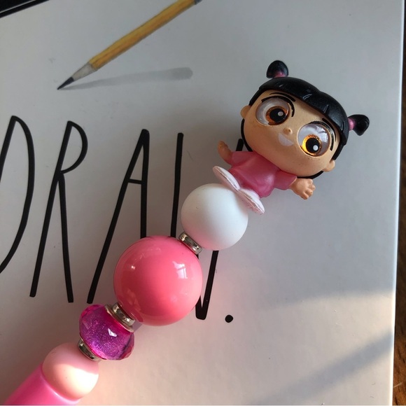 Disney doorables: Monsters INC.: Boo handmade beaded pen - Picture 1 of 4
